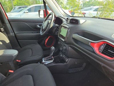 2022 Jeep Renegade - Photo 34