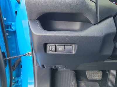 2020 Toyota RAV4 - Photo 16