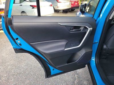 2020 Toyota RAV4 - Photo 29