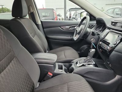 2019 Nissan Rogue - Photo 34
