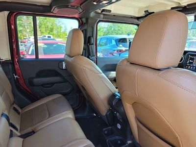 2021 Jeep Gladiator - Photo 30