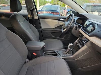 2024 Volkswagen Taos - Photo 34