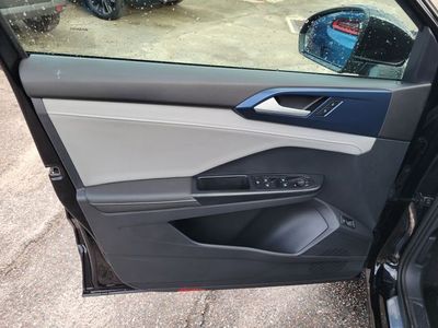 2024 Volkswagen Taos - Photo 10
