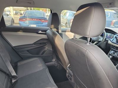 2024 Volkswagen Taos - Photo 30