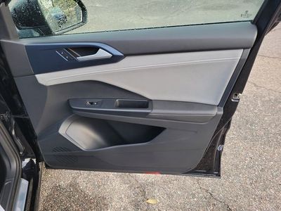 2024 Volkswagen Taos - Photo 35