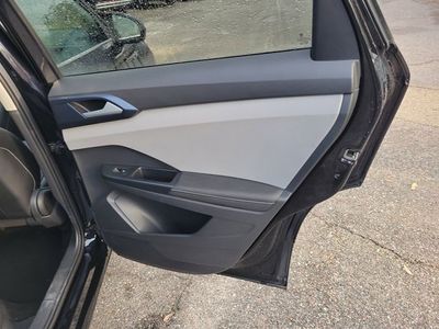 2024 Volkswagen Taos - Photo 32