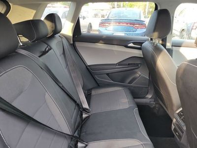 2024 Volkswagen Taos - Photo 31
