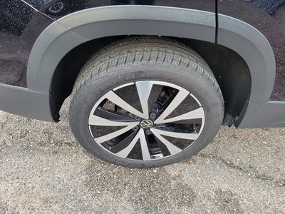 2024 Volkswagen Taos - Photo 7