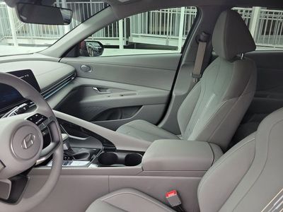 2024 Hyundai Elantra Hybrid - Photo 13