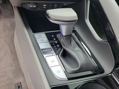 2024 Hyundai Elantra Hybrid - Photo 24