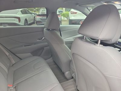 2024 Hyundai Elantra Hybrid - Photo 31