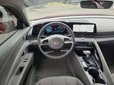 2024 Hyundai Elantra Hybrid - Photo 27