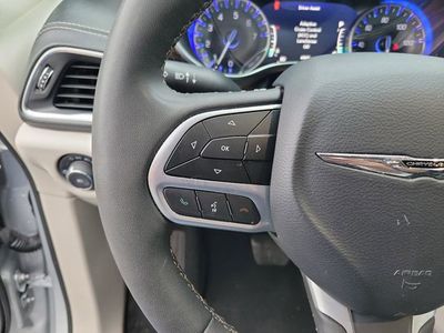2023 Chrysler Pacifica - Photo 17