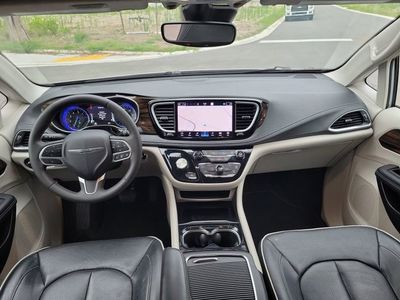 2023 Chrysler Pacifica - Photo 27