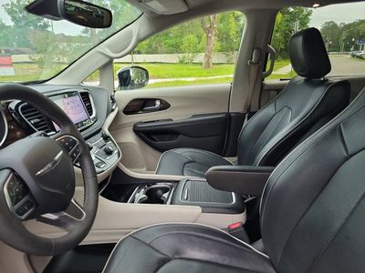 2023 Chrysler Pacifica - Photo 14