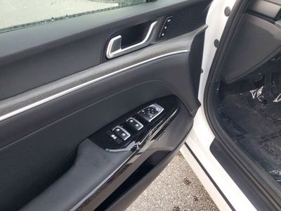 2025 Kia K5 - Photo 6