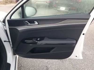 2025 Kia K5 - Photo 34