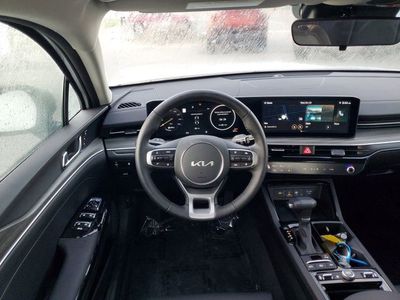 2025 Kia K5 - Photo 24