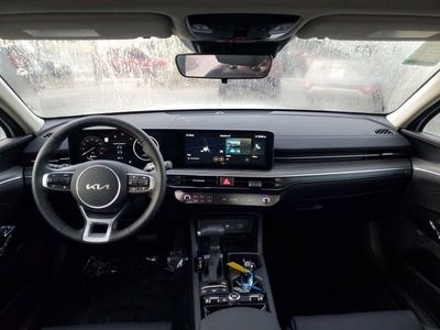 2025 Kia K5 - Photo 23