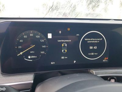 2025 Kia K5 - Photo 14
