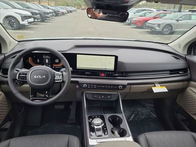 2026 Kia Carnival Hybrid - Photo 23