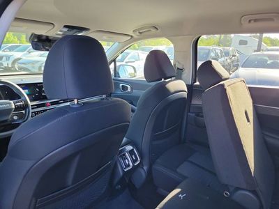2026 Kia Sorento - Photo 24