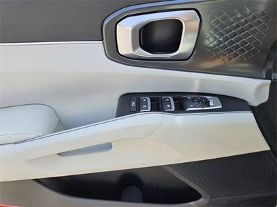 2025 Kia Sorento - Photo 16