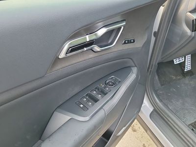 2026 Kia Sportage Plug-In Hybrid - Photo 6