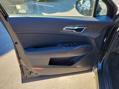 2026 Kia Sportage Plug-In Hybrid - Photo 5
