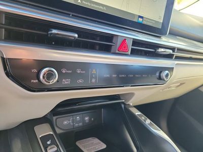 2026 Kia Sorento Hybrid - Photo 18