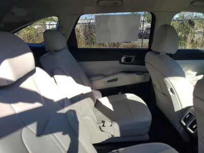 2025 Kia Sorento - Photo 30