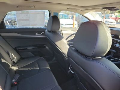 2026 Kia K5 - Photo 27