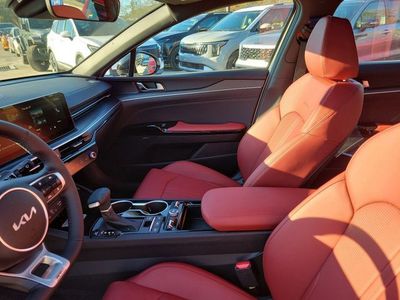 2026 Kia K5 — photo 8 view