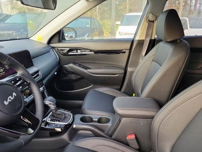 2026 Kia Seltos — photo 8 view