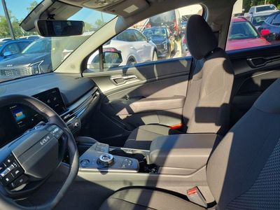 2026 Kia Sportage Hybrid — photo 8 view