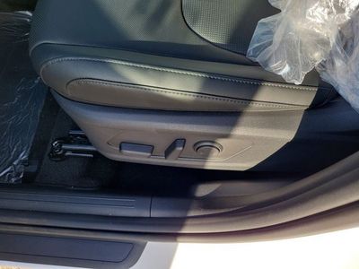 2026 Kia Sportage — photo 9 view