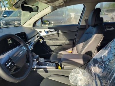 2026 Kia Sportage — photo 8 view