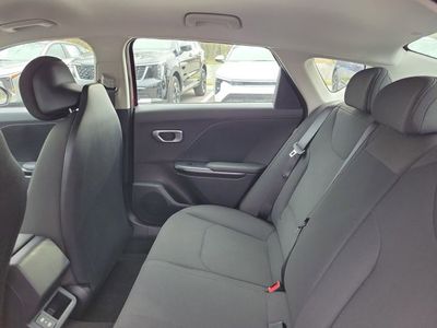 2026 Kia K4 - Photo 24