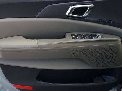 2026 Kia Carnival Hybrid - Photo 6