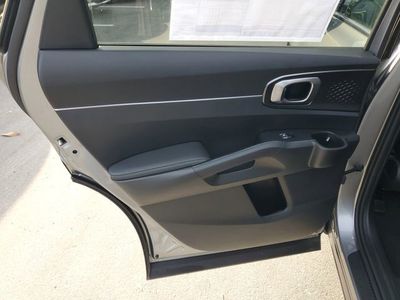 2026 Kia Sorento Hybrid - Photo 27