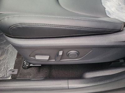 2026 Kia Sportage — photo 9 view