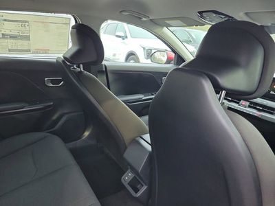 2026 Kia K4 - Photo 26