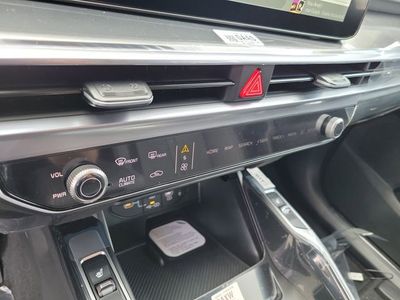 2026 Kia Sorento Hybrid - Photo 18