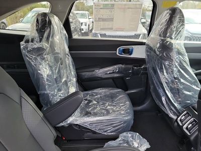 2026 Kia Sorento Hybrid - Photo 31