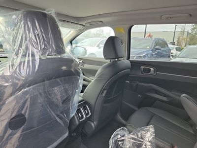 2026 Kia Sorento Hybrid - Photo 25