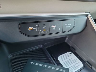 2026 Kia Carnival — photo 18 view