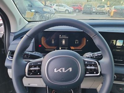2026 Kia Carnival — photo 13 view