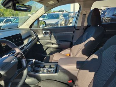 2026 Kia Sorento — photo 8 view
