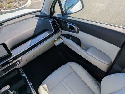 2025 Kia Sorento - Photo 16