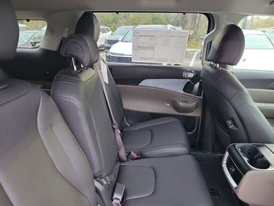 2026 Kia Carnival Hybrid - Photo 31